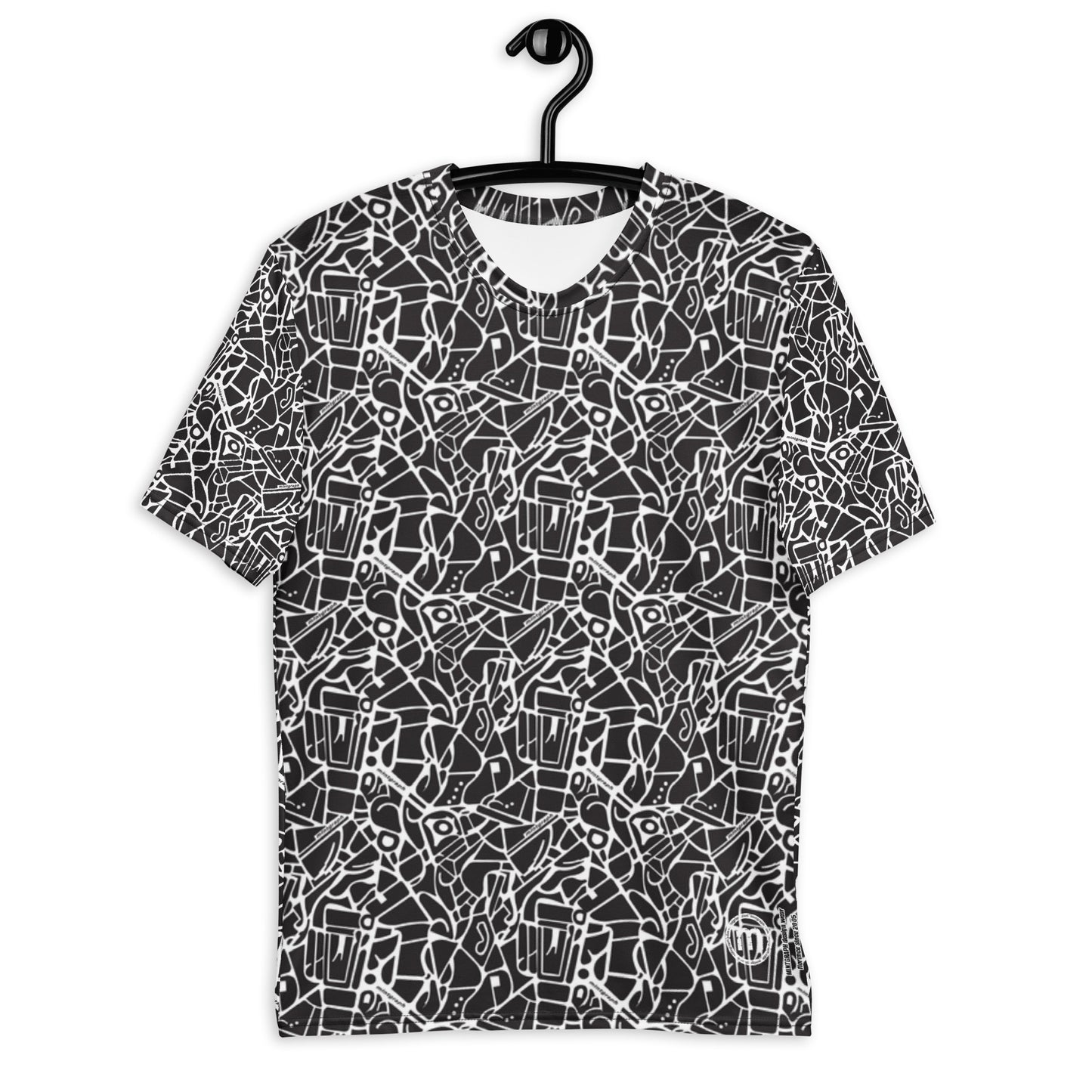 Men's allover print t-shirt - black/white pattern design