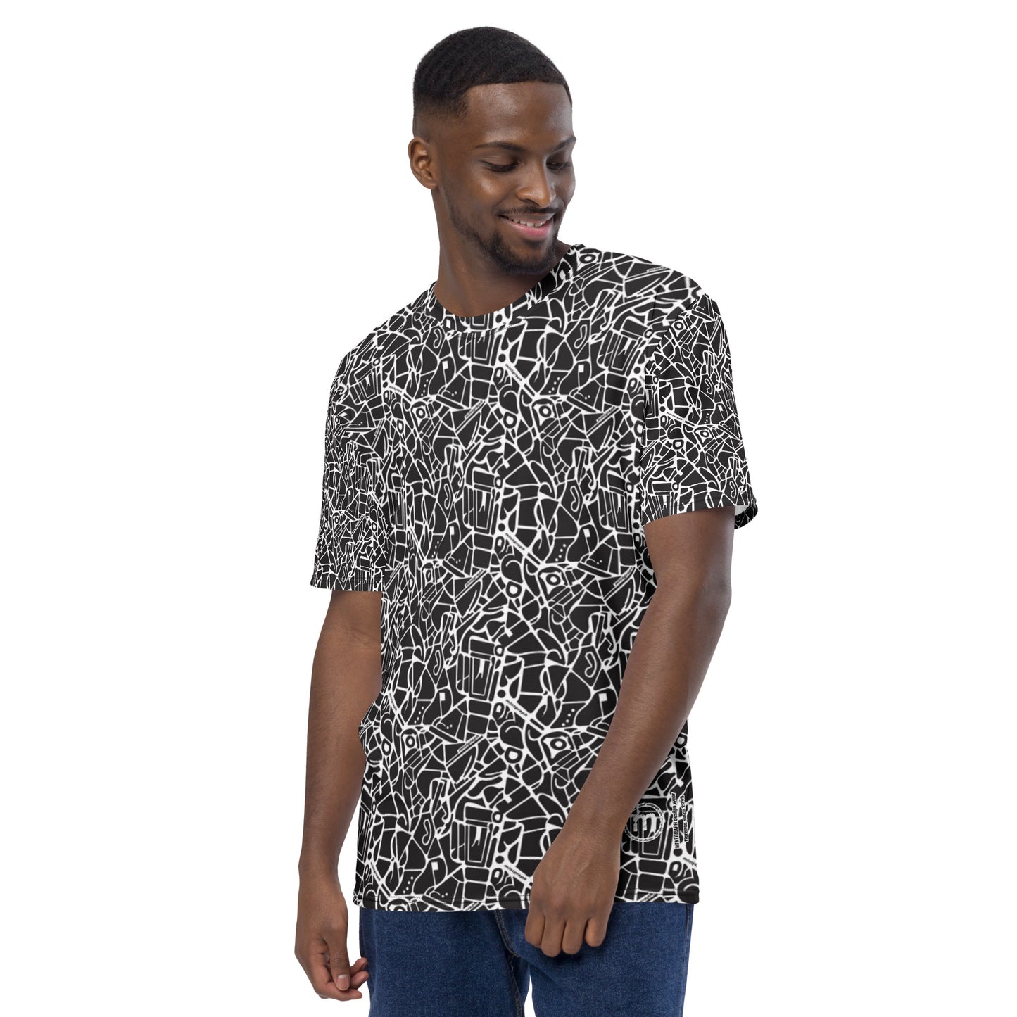 Men's allover print t-shirt - black/white pattern design